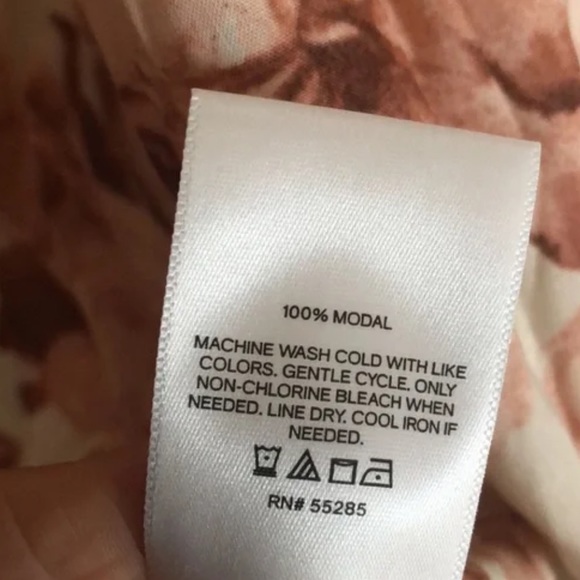 🆕 Express V-Neck Overlapped Front Blouse NWT - Picture 5 of 8